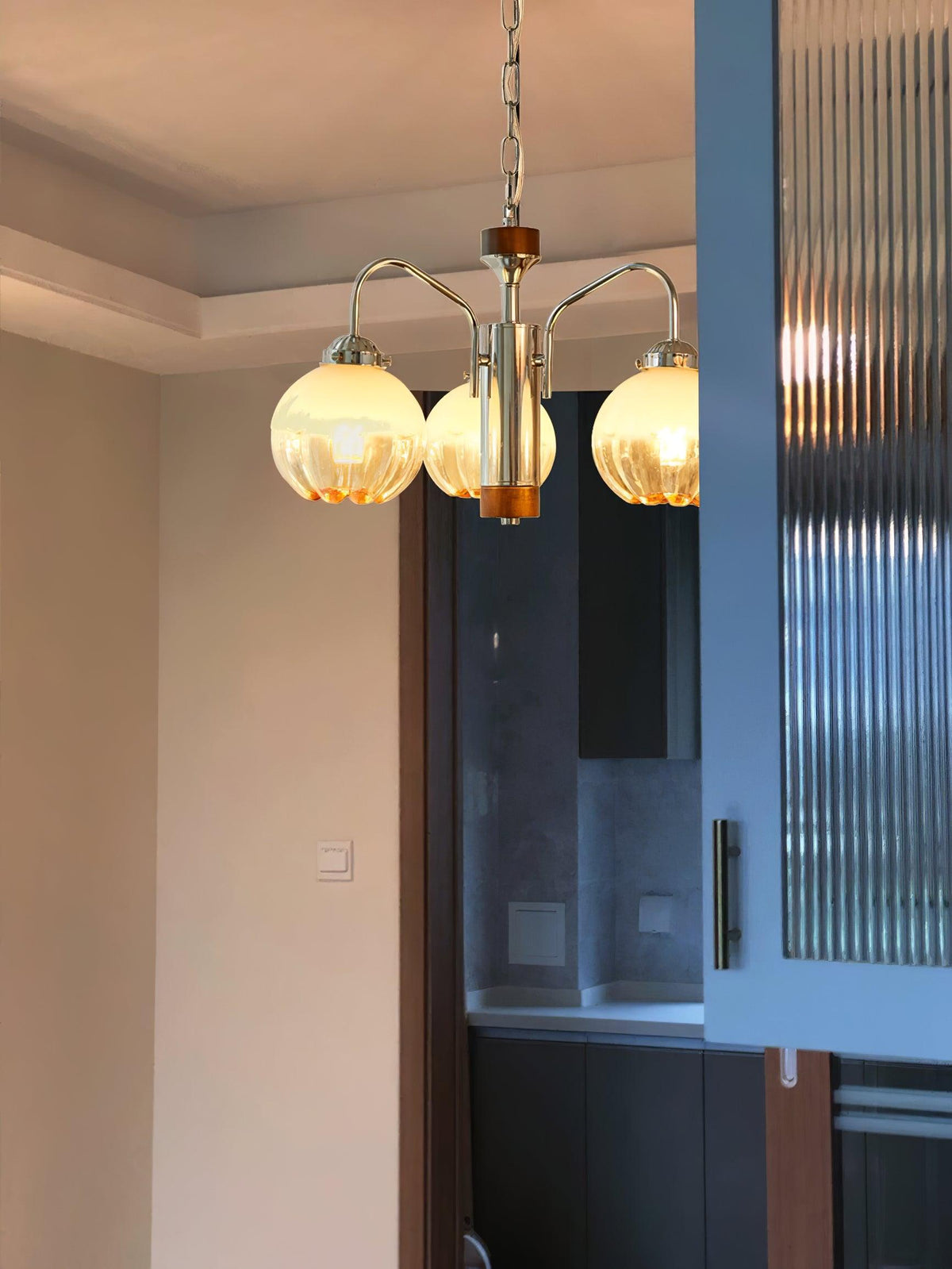 Ulliria Nordic Art Flower Walnut Glass Chandelier
