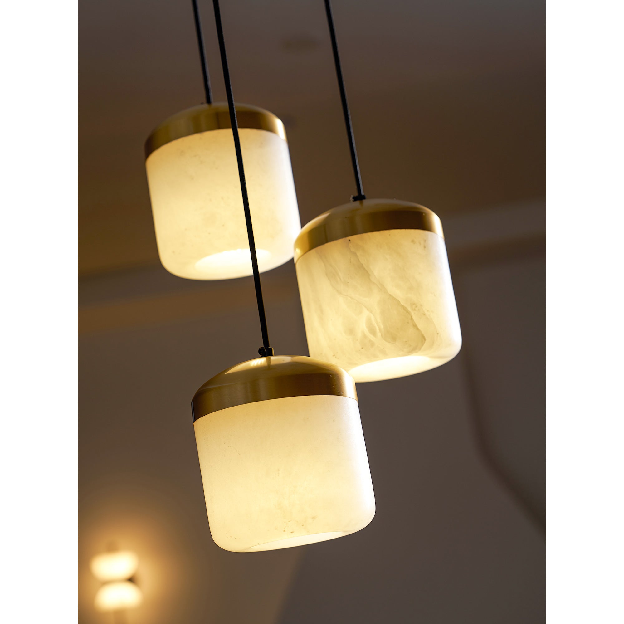 Arquesian Alabaster Pendant Lamp