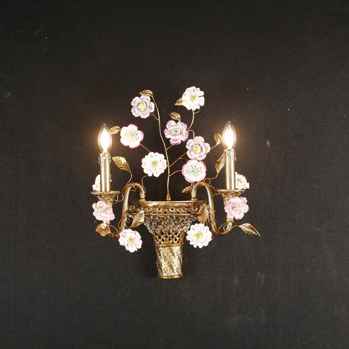 Violette Wall Lamp